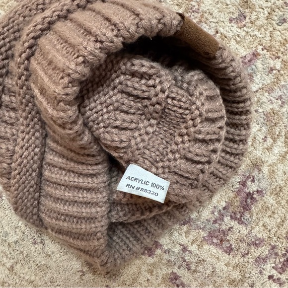 C.C. Exclusives Top Knot Knit Beanie - Picture 4 of 7